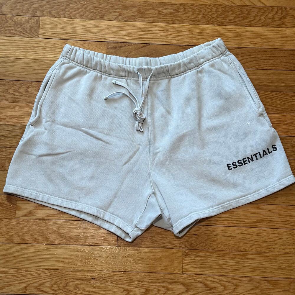 Fear of God | VTG Fade Essentials Cream Thrashed Sweatshirts Unisex Size Medium